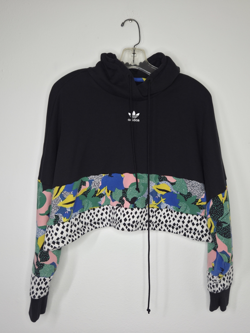 adidas Originals Her Studio Black Cropped Hoodie Floral and Green Accents S - Picture 2 of 8